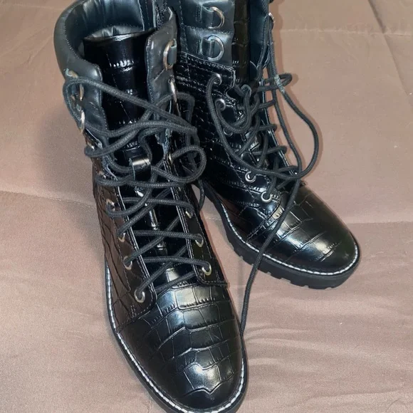 Gianni Bini Combat Boots - Picture 3 of 4